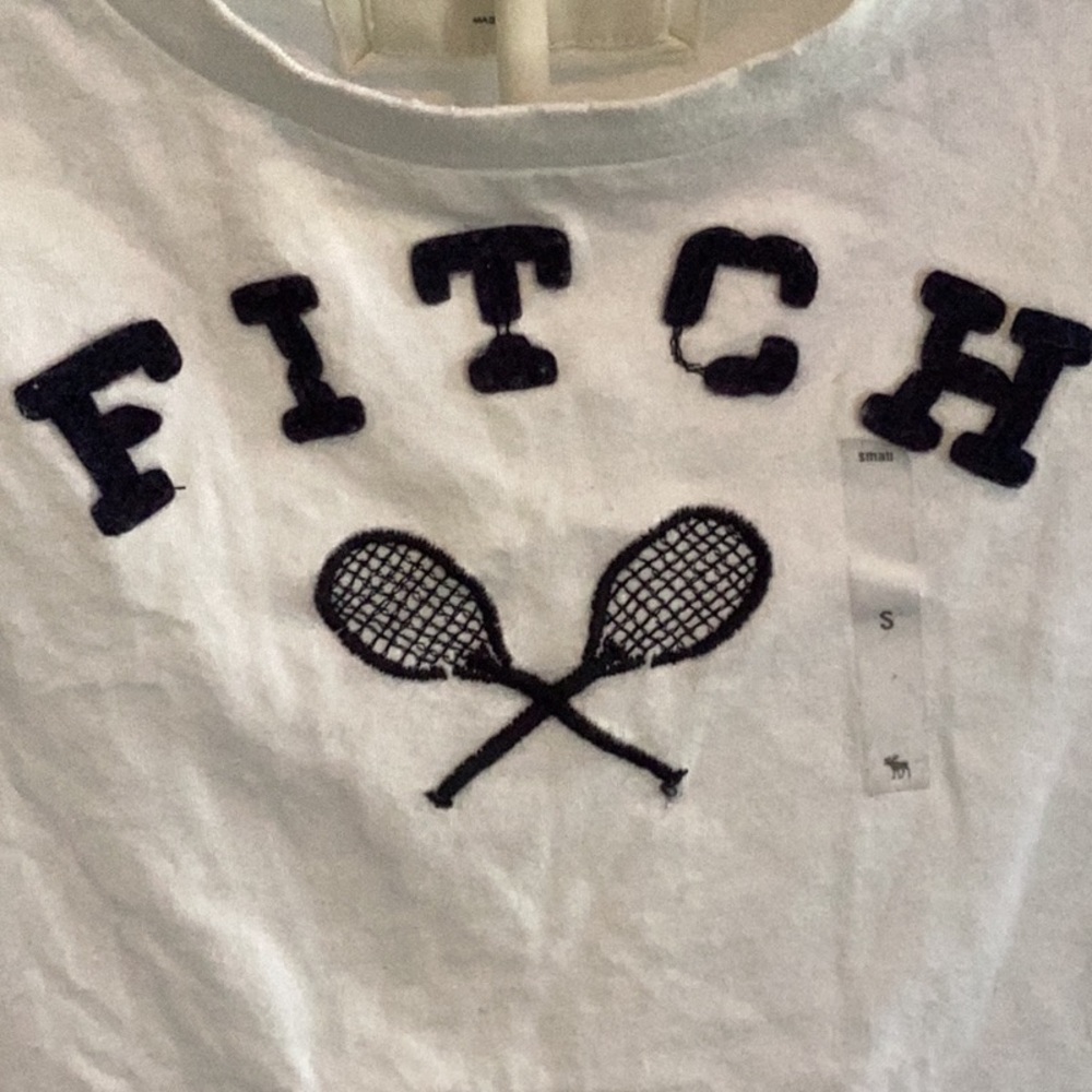Abercrombie&Fitch racquet tee. NWT.‎ Retail 36 - Picture 2 of 3
